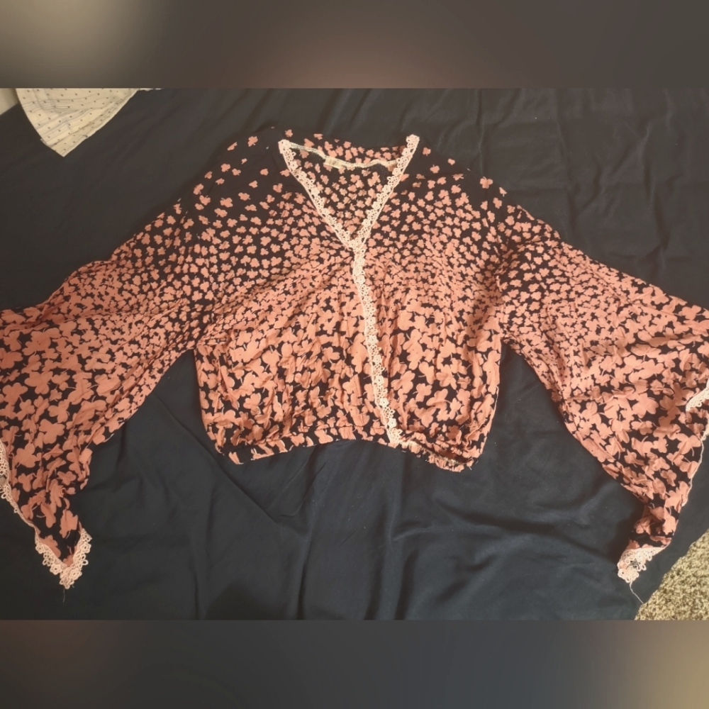 heart lace collar crop top